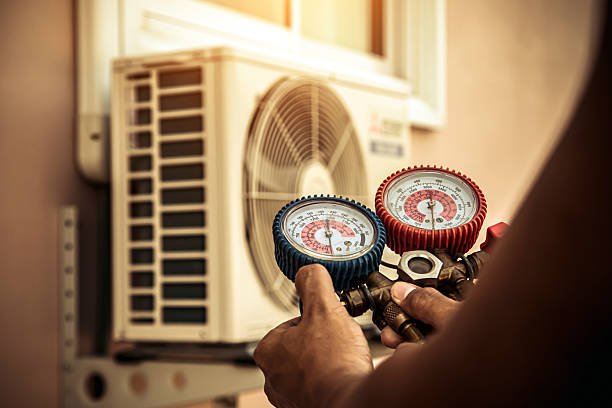 Professional Hvac Installation technician working in Thornfield, MO